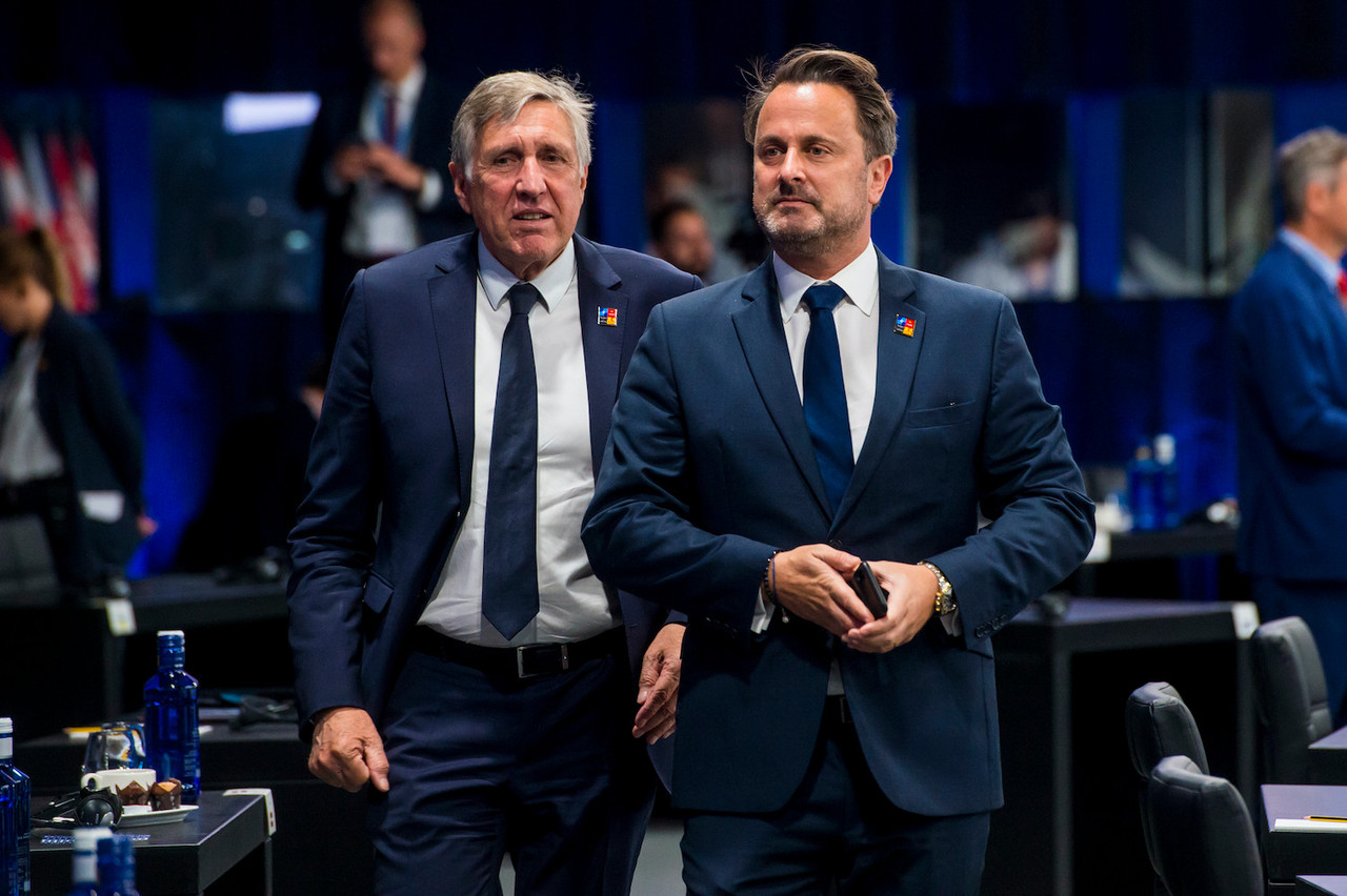 Defence minister François Bausch (l.) and prime minister Xavier Bettel at the Nato summit in Madrid this week Photo: Nato