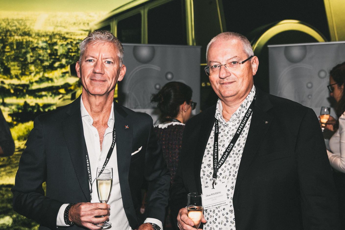 Jean-Charles Manigart (F24) et Olivier Rousseau (IVC Flooring Development Centre) (Photo: Léo Biewer/Maison Moderne)