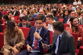 A total of 350 new joiners were welcomed to EY on 16 September. (Photo: Luc Deflorenne)