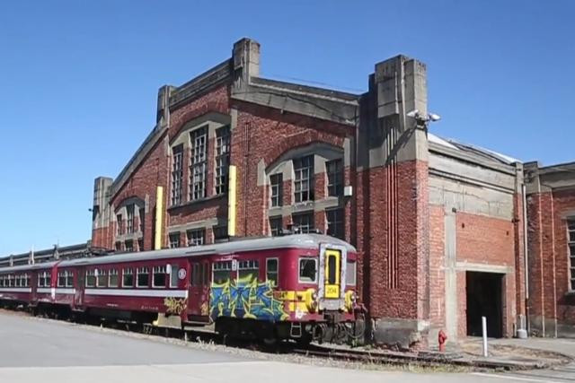 Le site des anciens ateliers ferroviaires de Stockem doit être reconverti en vaste parking à destination des travailleurs frontaliers. (Photo: DR)