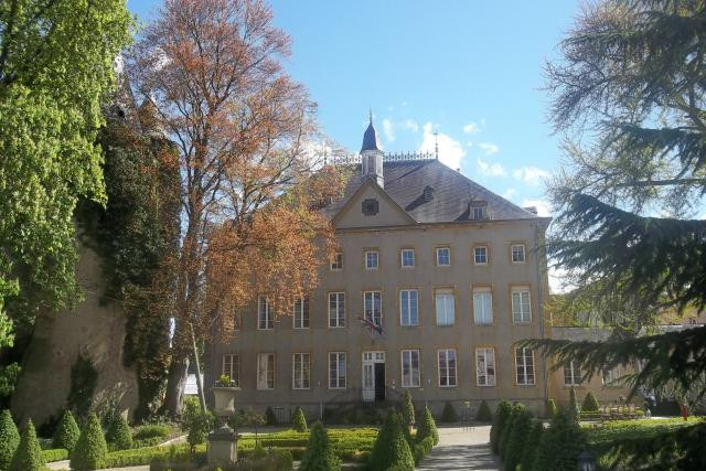 Le château de Schengen a connu plusieurs extensions au 19e siècle, portant sa superficie habitable à plus de 5 hectares. (Photo : Wikimedia commons)