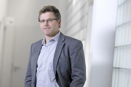 Jean Goetzinger, le président du Clusil, se réjouit d'accueillir membres et partenaires pour fêter les 20 ans du réseau. (Photo: Luc Deflorenne)