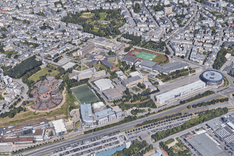 Un des grands projets sera le réaménagement du Campus Geesseknäppchen, à Luxembourg, qui accueille quotidiennement environ 6.000 usagers qui y fréquentent les différents établissements scolaires et salles culturelles. (Capture d'écran: Google Earth)