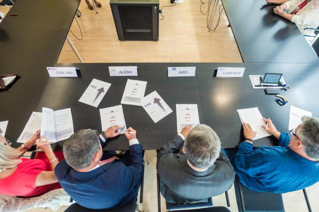 La signature, jeudi, de la nouvelle convention collective du secteur bancaire met officiellement fin à des échanges menés entre partenaires sociaux depuis la fin 2016. (Photo: Mike Zenari)