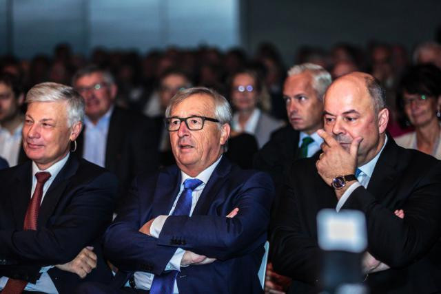 Claude Wiseler, Jean-Claude Juncker et Marc Spautz en octobre 2016. Les trois hommes forts du CSV se reverront-ils plus souvent après 2019? (Photo: Sabino Parente)