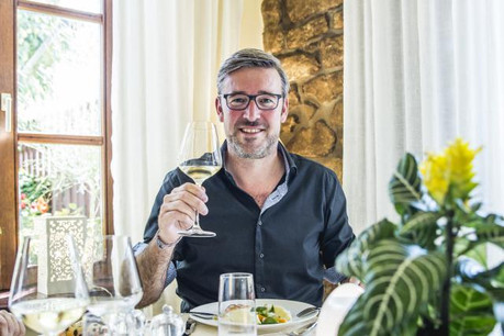 André Mehlen: «Depuis une quinzaine d’années, de grands efforts ont été faits pour baisser les rendements, baisser le niveau de sucre, travailler de manière plus naturelle.» (Photo: Mike Zenari)