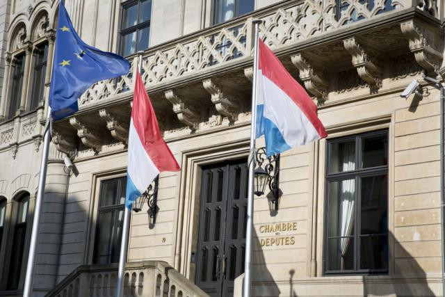 Outre les divergences politiques sur la date d’un référendum, le texte de la nouvelle Constitution doit revenir du Conseil d’État. Ce qui devrait durer encore quelques mois. (Photo: Maison Moderne/archives)