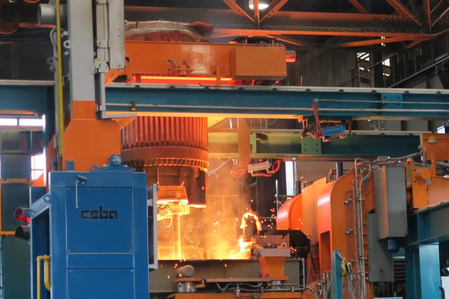 Sept millions d’euros ont été investis dans le cadre d’un projet pilote autour de cette machine de coulée continue. (Photo: ArcelorMittal)