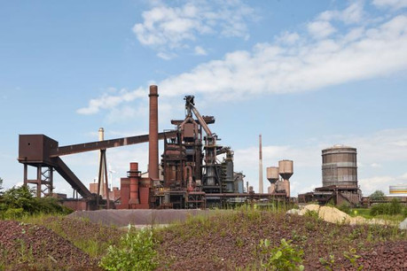 Le leader mondial de la sidérurgie espère pouvoir transformer ses gaz de hauts fourneaux (ici, à Brême en Allemagne) en un carburant moins polluant. (Photo: ArcelorMittal)