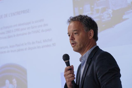 En juin dernier, Michel Reckinger a présenté son projet de lunettes connectées qui bénéficiera du programme «Digital Skills Bridge». (Photo: Matic Zorman)
