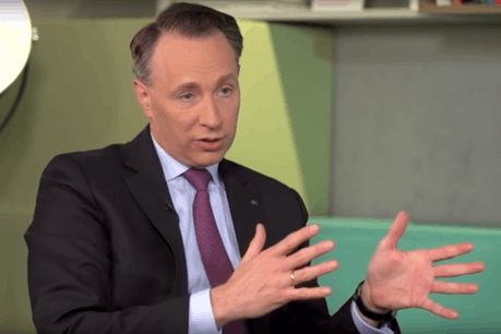 «Le positionnement fort d’AXA et de XL Group sur le segment des grandes et moyennes entreprises vient renforcer l’excellente franchise d’AXA sur le segment des entreprises de taille moyenne», déclare Thomas Buberl, directeur général d’AXA. (Photo: capture d'écran / Youtube)