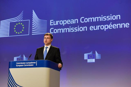 Mercredi, le vice-président de la Commission, Valdis Dombrovskis, doit présenter une mouture révisée de l’Edis, susceptible de lever les nombreux blocages actuels. (Photo: Commission Européenne)