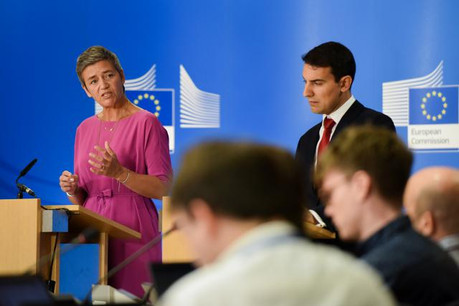 Initiée en février 2017, l’enquête des services de la concurrence a bénéficié de l’aide des firmes incriminées qui disposent d’une réduction de moitié de l’amende, a précisé mardi la commissaire Margrethe Vestager. (Photo: Union européenne)