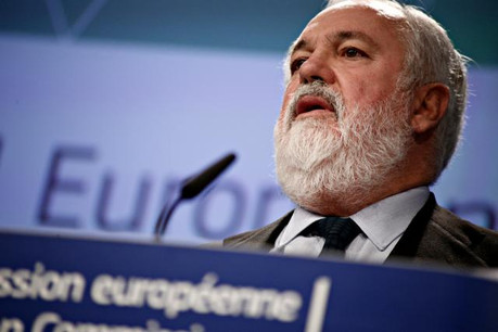 «Les objectifs de température à long terme fixés par l’accord de Paris doivent absolument être réalisés», indique, dans un communiqué, le commissaire pour l’action pour le climat et l’énergie, Miguel Arias Cañete. (Photo: Shutterstock)