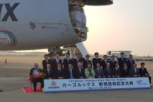 Le Boeing 747-8F de Cargolux a été accueilli en grande pompe à l'aéroport de Tokyo-Narita. (Photo: DR)