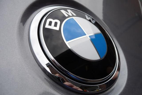 Accusée de s’être entendue avec ses concurrentes, BMW a démenti formellement les informations publiées par le Spiegel. (Photo: DR)