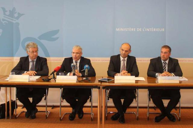 Le ministre de l’Intérieur, Dan Kersch, a fait le point sur les fusions avec les responsables du Syvicol. (Photo: gouvernement.lu)