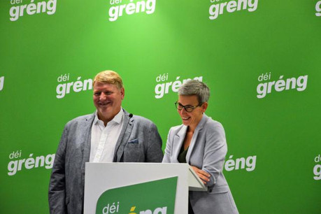 Déi Gréng (ici, le président Christian Kmiotek et la députée Sam Tanson) veut que l’art soit accessible à tous en tant que vecteur de développement personnel. (Photo: Déi Gréng / Facebook)