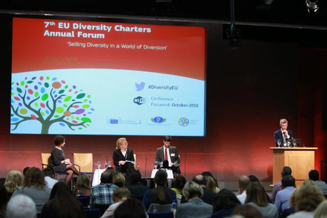 Comme l’ont rappelé les membres de différentes chartes lors d’un panel dédié à la promotion de la diversité, c’est du mélange que naît la créativité et l’innovation. (Photo: Commission Européenne)