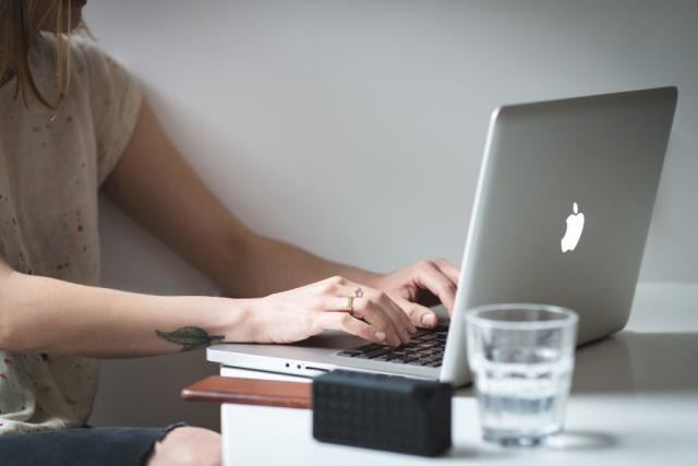 Pour réussir, les Digitally Native Vertical Brands misent sur une expérience client maîtrisée de A à Z, combinée à une forte présence sur les réseaux sociaux. (Photo: Licence C.C.)