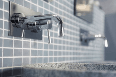 Les 17 sociétés incriminées s’étaient entendues durant 12 ans sur les prix pratiqués dans la robinetterie, la céramique et les enceintes de douche. (Photo: Licence CC)