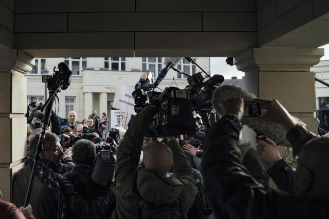 Une centaine de journalistes, venus de toute l'Europe, était présente mardi matin à l'ouverture du procès LuxLeaks. (Photo: Sven Becker)