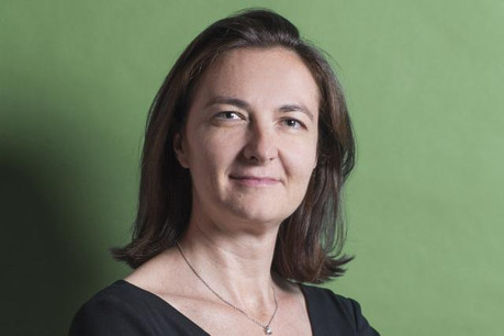 Claire Audollent (photo), Claude Cardoso et Patrick Wolter parlent du middle management dans le dossier RH & Formation de l'édition de juillet/août de Paperjam2. (Photo: Luc Deflorenne)