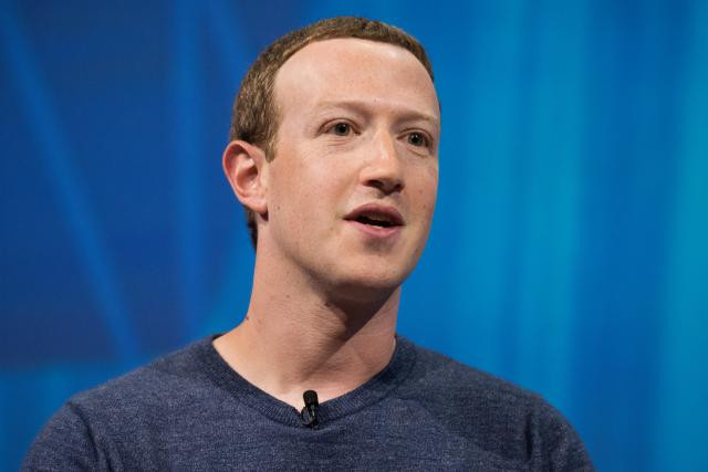 La firme de Mark Zuckerberg travaille au développement de lunettes de réalité augmentée. (Photo: Shutterstock)