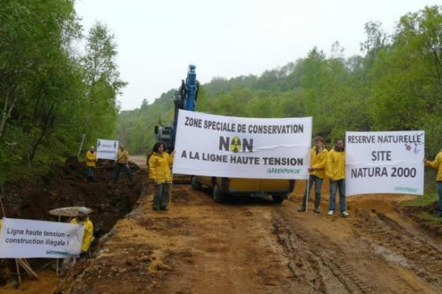 Greenpeace avait mené plusieurs actions sur le chantier conduit par Sotel. (Photo: Greenpeace)