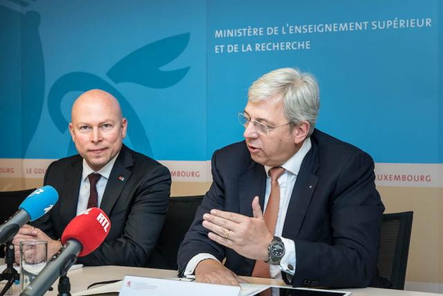 Le nouveau recteur, Stéphane Pallage (à gauche), a assisté aux dernières réunions du conseil de gouvernance présidé par Yves Elsen autour du plan quadriennal de l’Uni. (Photo : Nader Ghavami)