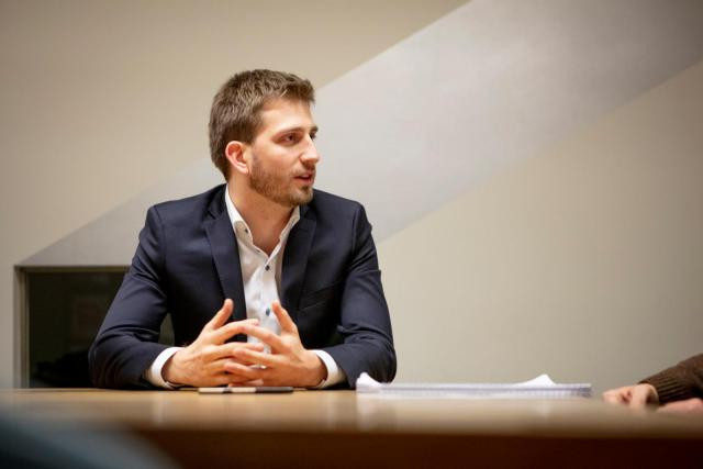À 26 ans, Alex Donnersbach, nouveau président du CSJ, plaide pour la mise en œuvre d’«un meilleur équilibre général» au sein du parti chrétien-social. (Photo: Maison Moderne)