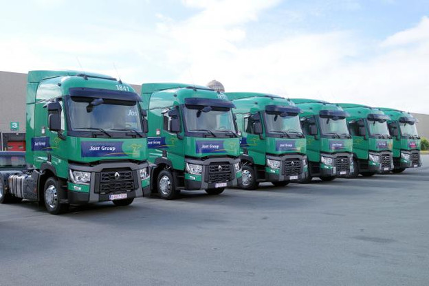 Le groupe de transport aurait employé pas moins de 1.100 salariés roumains et slovaques aux conditions de travailleurs détachés entre 2014 et 2016. (Photo: Renault Trucks)