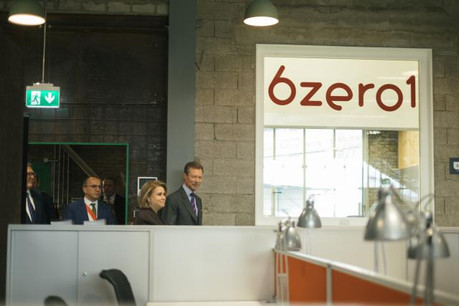 Le couple grand-ducal était présent lors de l’inauguration du 6zero1, mercredi matin. (Photo: Sébastien Goossens)