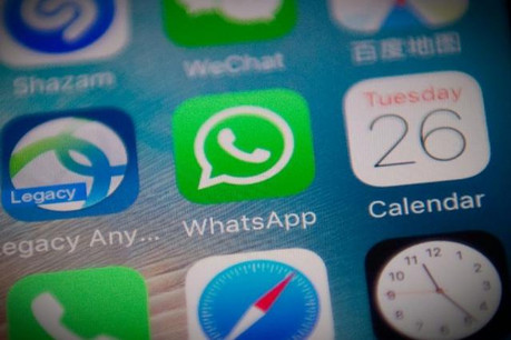 La Commission nationale de l'informatique et des libertés (Cnil) a mis en demeure la messagerie électronique WhatsApp de se conformer à la loi pour transmettre des données de ses utilisateurs à sa maison-mère Facebook. (Photo: Challenges)