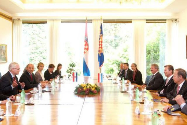 Une première visite d'État avait été organisée à Zagreb, en juin 2010. Avec un volet économique en marge. (Photo: SIP / Charles Caratini)