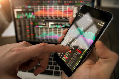 Pour l’OGBL, les conséquences de la digitalisation doivent aboutir à «de nouveaux droits» pour les salariés, notamment celui à la déconnexion ou à la formation individuelle continue. (Photo: Shutterstock)
