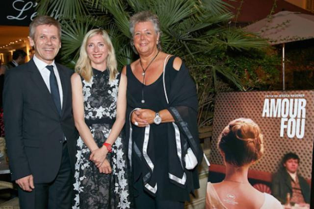 Maggy Nagel (à droite) à Cannes en compagnie de producteurs autrichiens (Photo: gouvernement.lu)