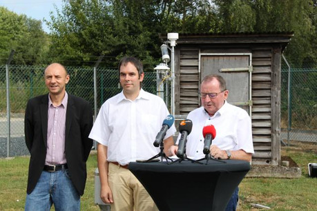 (De g. à dr.) Marc Weyland, directeur de l’Administration des services techniques de l’agriculture (Asta), Dr Andrew Ferrone, chef du service météorologique de l’Asta, et Fernand Etgen, ministre de l’Agriculture. (Photo: MAVPC)