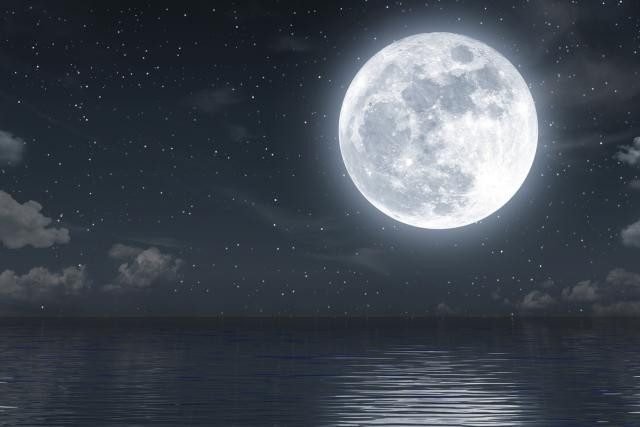 Des chercheurs chinois ont imaginé un satellite doté d’une surface destinée à réfléchir la lumière du soleil durant la nuit. (Photo: Oxinoxi)