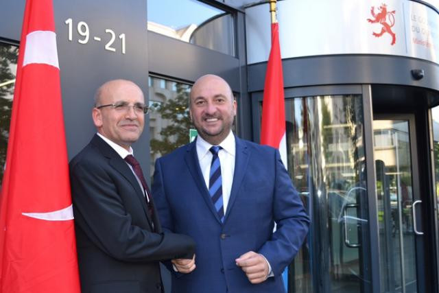 Le vice-Premier ministre luxembourgeois, Étienne Schneider, et son homologue turque, Mehmet Simsek, lors de la visite de travail de ce dernier le 23 septembre 2016. (Photo: Ministère de l'Économie et du Commerce extérieur)