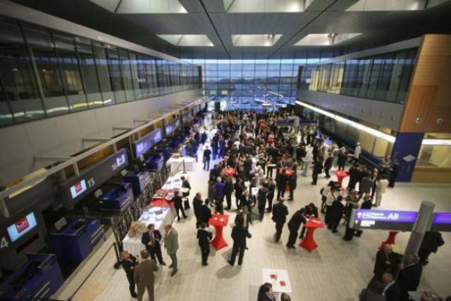 L'aéroport de Luxembourg a les faveurs des voyageurs, qui apprécient notamment le côté pratique de ses parkings. (Photo: archives paperJam)