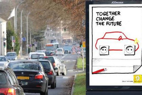 La 1re édition du concours portait sur des projets de campagne d’affichage pour les futures voitures électriques de Renault. (Photo: JCDecaux)