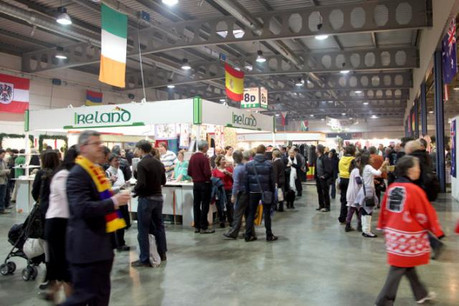 De nombreux pays sont représentés pour ce Bazar International. (Photo: Luc Deflorenne / archives)