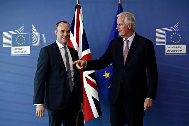 C’est la question du statut que doit prendre la frontière avec l’Irlande du Nord qui fait toujours buter les négociations entre Dominic Raab et Michel Barnier. (Photo: Shutterstock)