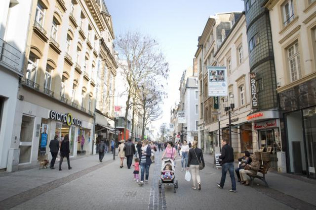 La qualité du commerce luxembourgeois attire encore le chaland, mais le cadre doit être amélioré. (Photo: Maison Moderne/archives)