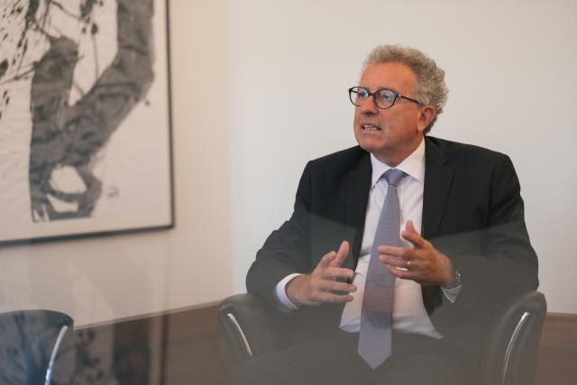 Pierre Gramegna écrivait ce lundi à Jean-Claude Juncker pour lui présenter des arguments contre une supervision européenne des fonds. (Photo : Sebastien Goossens)