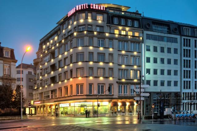 La Grand Hôtel Cravat, 60 chambres en plein centre-ville et trois générations d'hôteliers qui se battent pour leur indépendance. (Photo: Grand Hôtel Cravat)