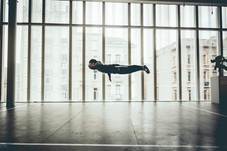 «Dress Code», de Julien Carlier, se focalise sur la manière dont la pratique du breakdance marque les corps des danseurs. (Photo: Julien Carlier)
