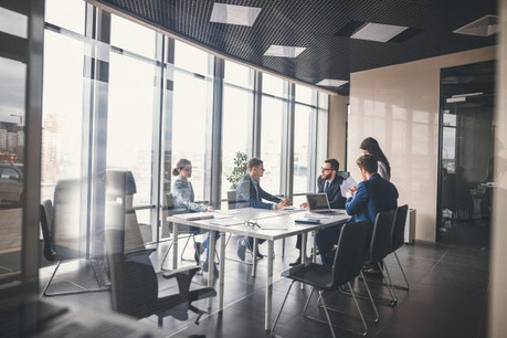 Le DRH est vu comme une sorte de chef d’orchestre, seule structure neutre dans l’entreprise – à part l’informatique – qui est transversale. (Photo: Shutterstock)