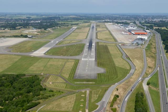 Avec 85 hectares dédiés à la logistique, l’aéroport de Liège apparaît comme un concurrent direct pour le Findel, au même titre qu’Amsterdam ou Francfort. (Photo: Liege airport)